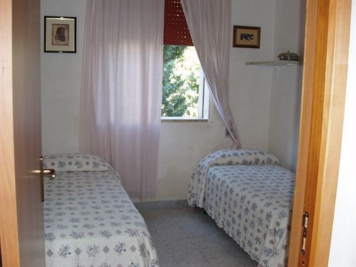 Residenza Del Sole Bed and Breakfast Surbo Esterno foto